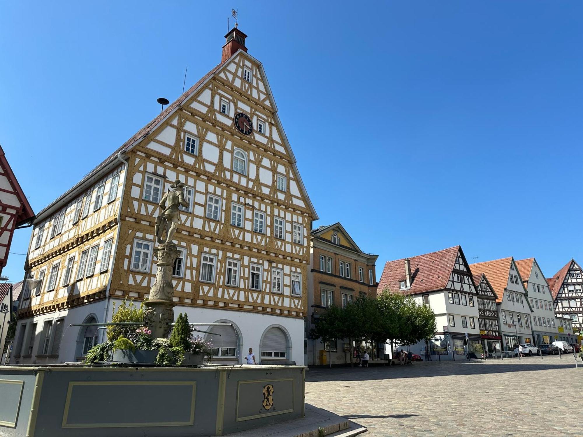 Apartment Im Herzen Der Altstadt - Leonberg Naehe Stuttgart Dış mekan fotoğraf